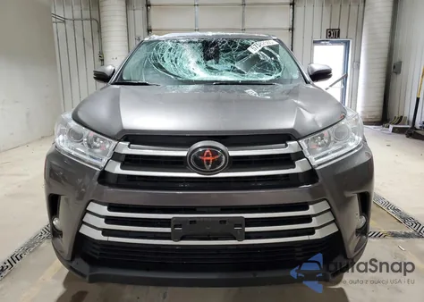 2018 Toyota Highlander Se из США, поврежденный, VIN 5TDJZRFH7JS534218